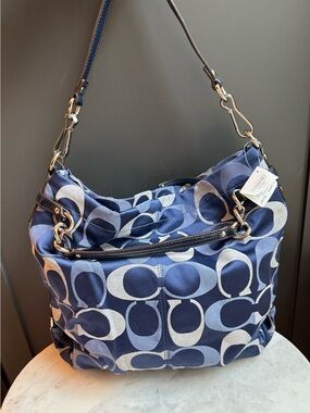 NWT Vintage Coach Brooke Signature Convertible Hobo Bag F1804 SV/B7 Blue Multi
